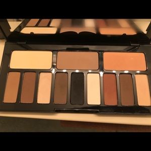 Kat Von D Eye shadow palette